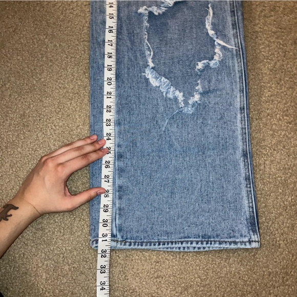 Pacsun Super Ripped High-Waisted Baggy Jeans - Picture 9 of 12